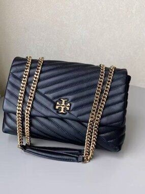 95% New TORY BURCH Kira chevron shoulder bag